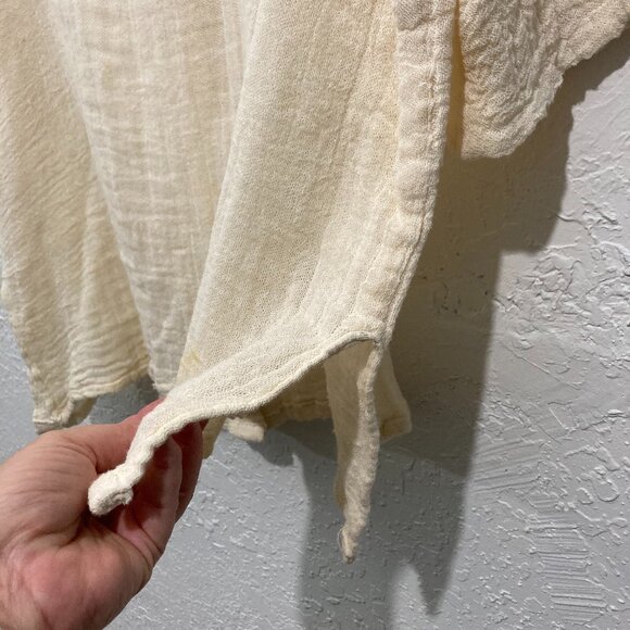 Jen’s Pirate Booty Gauze Button Up Shirt Top Short sleeve Minimalist Beige M/L - Picture 8 of 13